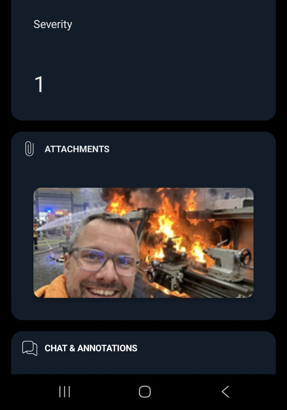 SIGNL4 mobile notification showing an attached camera image alongside alert details